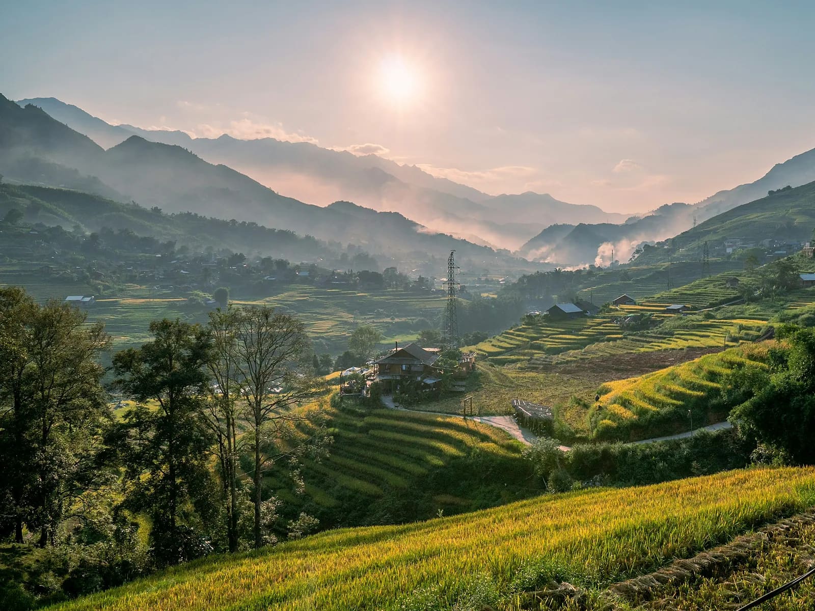 Vòng thung lũng Mường Hoa
